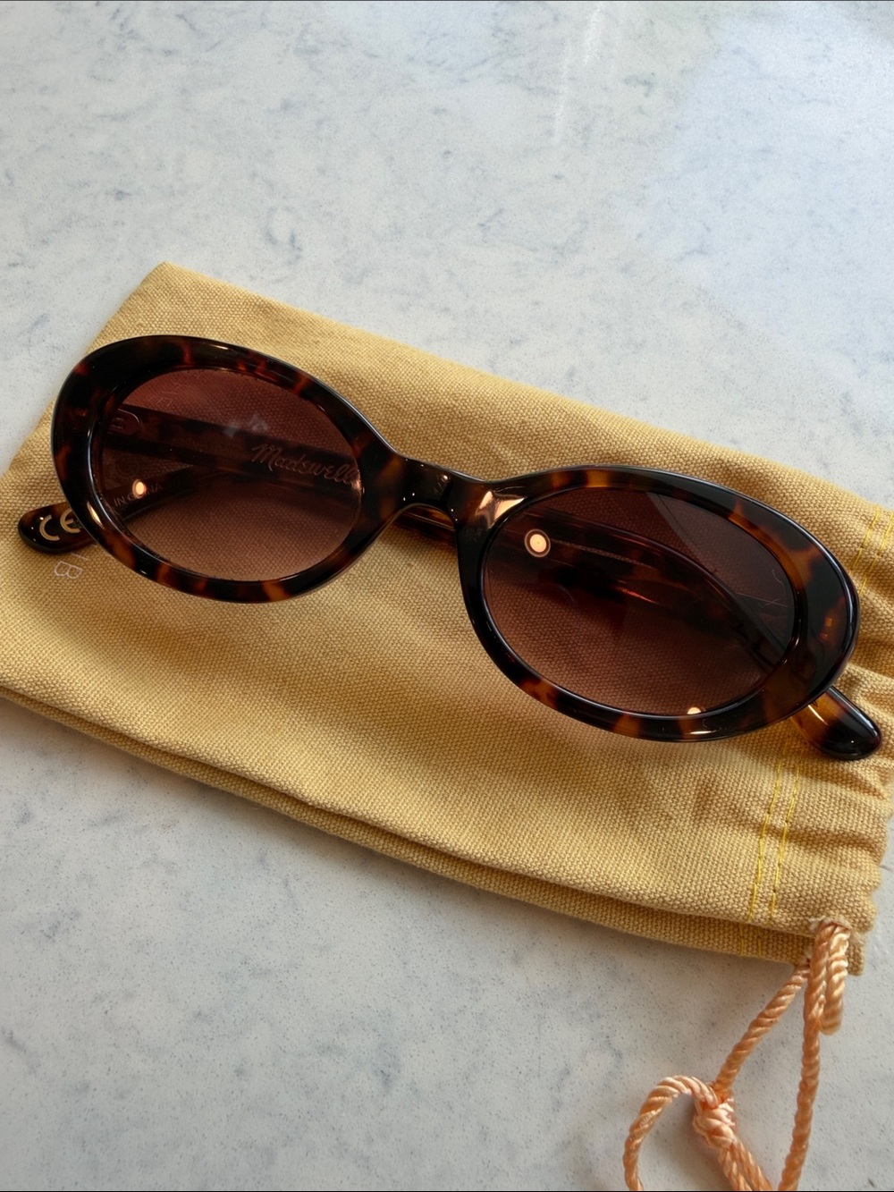 Madewell Russell Oval Sunglasses - Picture 4 of 10